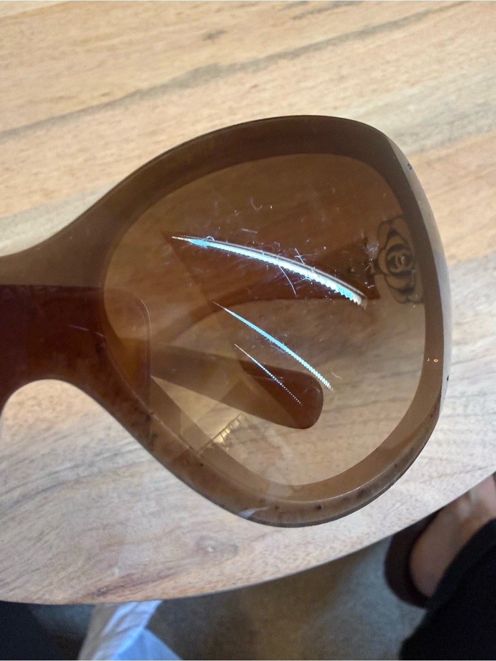CHANEL Oval CC Camellia Logo Beige Sunglasses Brown Gradient Lenses - Picture 8 of 10